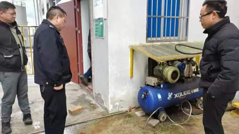 武穴市環(huán)保執(zhí)法四中隊(duì)高效響應(yīng)，解決群眾關(guān)切環(huán)境問(wèn)題