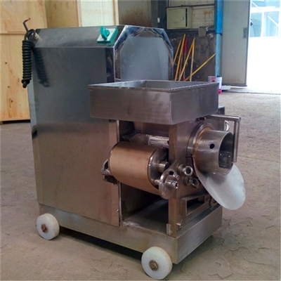 農(nóng)業(yè)機(jī)械與環(huán)境保護(hù)專(zhuān)用設(shè)備的融合 綠色制造助力可持續(xù)發(fā)展